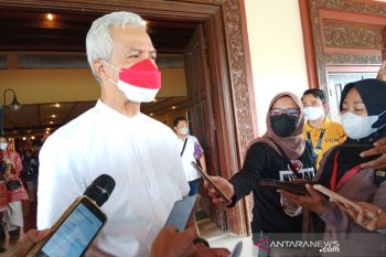 Ganjar minta kepala daerah awasi objek wisata