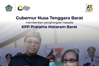 Momen HUT NTB - KPP Pratama Mataram Barat Dapat Penghargaan Kinerja Bagus