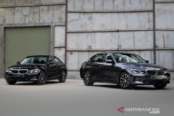 Mobil BMW 320i Dynamic terbaru hadir di IBF 2021 Bukittingi