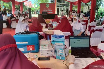 Vaksinasi COVID-19 kalangan pelajar SMA di Sulsel capai 80 persen