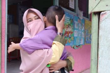 Sri Wahyuni, guru berprestasi yang konsisten dengan pendidikan karakter