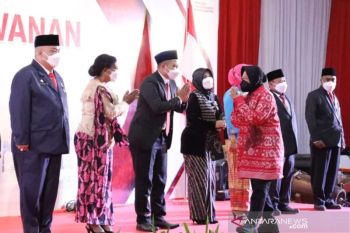 Mensos berikan penghargaan Satya Lencana Kebaktian Sosial kepada 11 tokoh