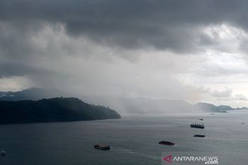 Sumbar berpotensi hadapi hujan berangin kencang disertai petir