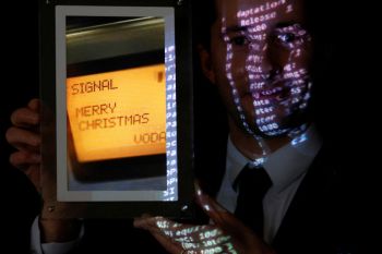 Terjual Rp1,6 miliar SMS ucapan "Merry Christmas" pertama di dunia