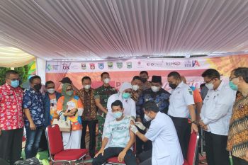 Pasar Modal Indonesia distribusikan 200 ribu vaksin COVID-19 di Sumbar