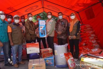 Yayasan Baitul Maal PLN serahkan bantuan untuk Kabupaten Selayar