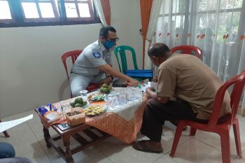 Jasa Raharja serahkan santunan korban kecelakaan di Cilacap