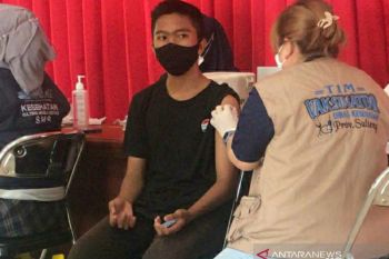 OJK  percepat kekebalan kelompok di Sulteng dengan vaksinasi keliling