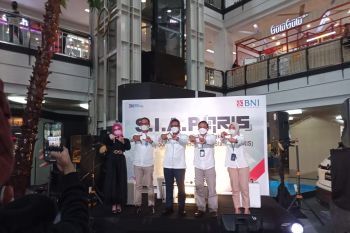 BI Sulsel dan BNI Makassar gencarkan sosialisasi QRIS di mal