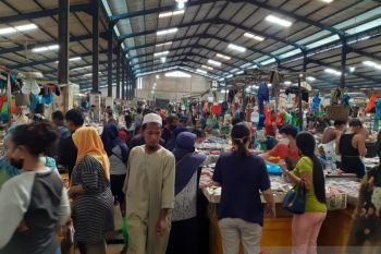 Waktu operasional pusat perbelanjaan di Kepri di perpanjang