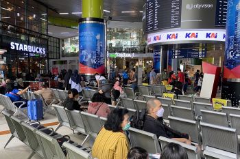 Jumlah penumpang KA masih landai jelang akhir tahun