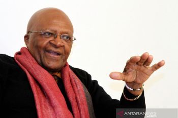 Respons meninggalnya pejuang anti-apartheid Afsel Desmond Tutu