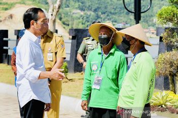 Jokowi: Songsong 2022 dengan semangat kerja untuk Indonesia Maju