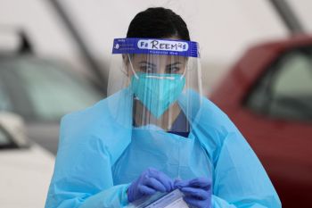 Australia akan longgarkan aturan tes COVID-19 meski kasus meningkat pesat