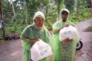 YBM PLN NTB salurkan bantuan untuk korban banjir di Lombok-Bima