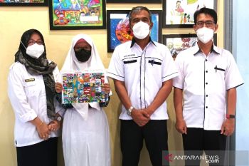 SMAN 2 Sampit kembali jadi juara lomba poster internasional