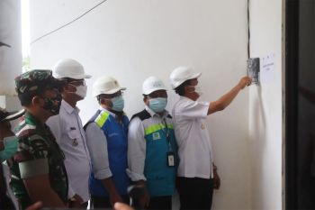 Bupati Barut resmikan listrik desa dipusatkan di Kecamatan Gunung Purei