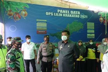 Bupati cek pospam dan posyan tahun baru di Lampung Tengah