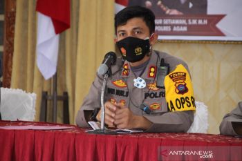 Kapolres Agam minta warga rayakan tahun baru di rumah untuk antisipasi COVID-19