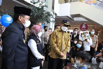 Menko PMK  ingatkan pusat belanja tak gelar perayaan tahun baru