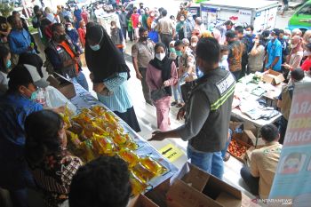 Kebijakan pemerintah sediakan minyak goreng murah Rp14.000 per liter