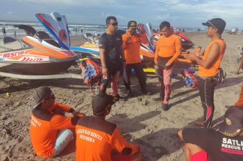 SAR gabungan membentuk 4 unit cari korban terseret ombak di Parangtritis