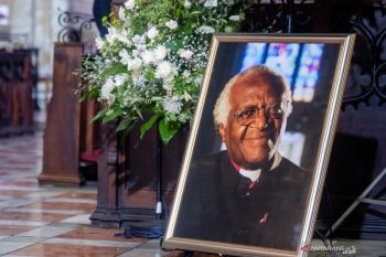 Selamat jalan "kompas moral dan nurani kita" Desmond Tutu