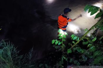Tim SAR cari bocah terseret arus sungai di Sumba Timur