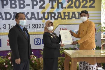 Sleman serahkan SPPT Pajak Bumi dan Bangunan 2022 lebih awal