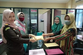 Kejari Padang terima pengembalian uang dari tersangka korupsi KSPS