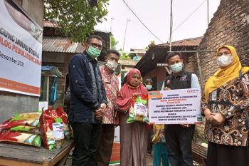 ACT  salurkan bantuan pangan gratis untuk warga kurang mampu di Padang