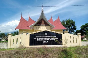 Tingkatkan kemampuan pencari kerja, BLK Pasbar segera diaktifkan