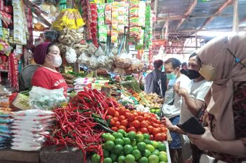 Harga bahan makanan pokok di Makassar bergerak turun