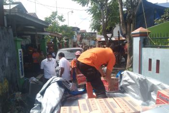 BPBD Sulsel salurkan bantuan kepada korban kebakaran di Makassar