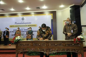 Sinergi dengan BLK Siapkan Tenaga Kerja Terampil,  Semen Padang MoU dengan Kemnaker