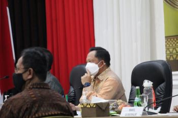 Mendagri minta daerah siapkan skenario perhitungan vaksinasi "booster"