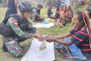 Satgas TNI Yonif 412 siapkan pasar jualan mama Papua