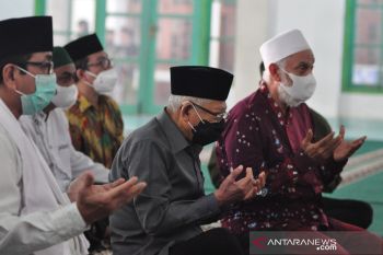 Alkhairaat bahas pengembangan pesantren bersama Wapres
