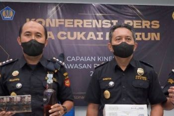 Bea Cukai Madiun amankan potensi kerugian negara Rp582,5 juta di 2021, dari penindakan rokok dan minuman ilegal