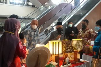 Wapres Ma'ruf Amin  minta pemda tingkatkan pemberdayaan UMKM