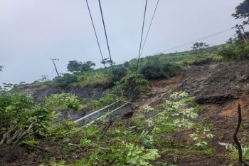 PLN kerahkan sebanyak 225 petugas pulihkan suplai listrik di Kota Jayapura
