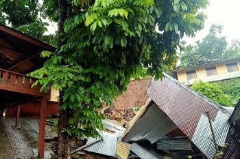 Warga di lereng gunung Kota Jayapura diminta mengungsi sementara