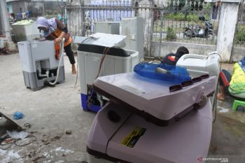 Relawan Reparasi Barang ELektronik