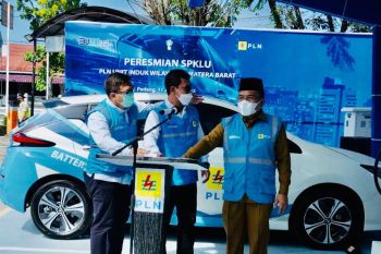 PLN resmikan SPKLU pertama di Sumbar