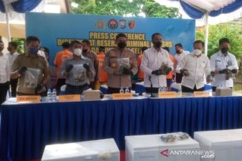 Polisi ringkus enam orang nelayan pemburu penyu dilindungi