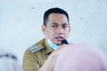 Wabup Majene salurkan bantuan kepada warga korban banjir di Kecamatan Malunda