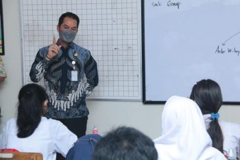 Bupati tekankan pentingnya kebersihan lingkungan sekolah