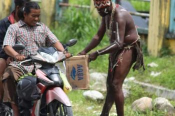 Pemuda Kamoro galang dana bantu korban bencana banjir di Amar