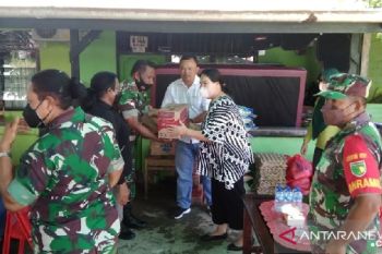 Kodim Jayapura bersama PT Sinar Mas beri bantuan korban banjir