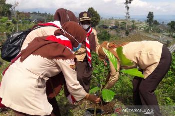 Gerakan konservasi di Temanggung, tanam 370.000 bibit pohon